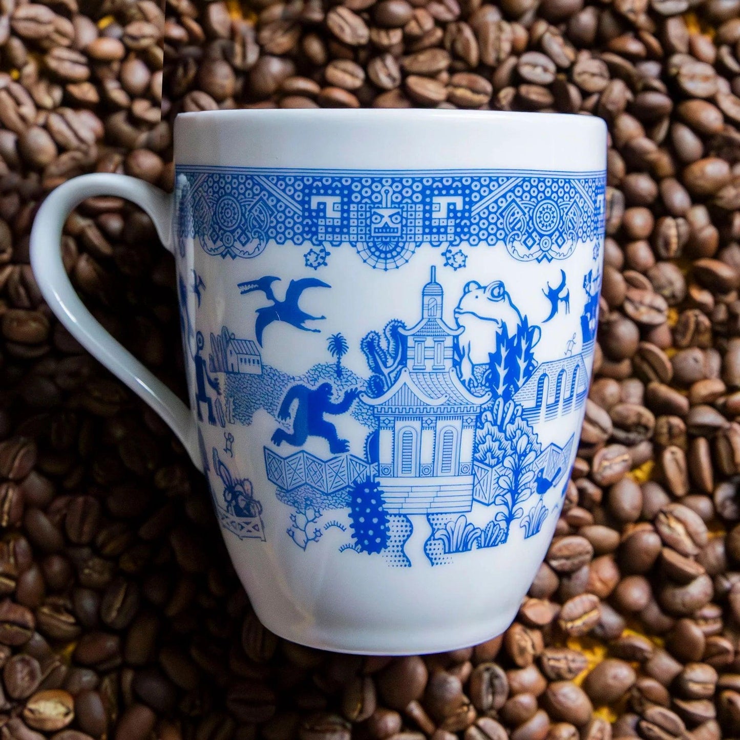 Blue Willow Patterned Mug - Ceramic Vintage Coffee Mug - Mineral Mug